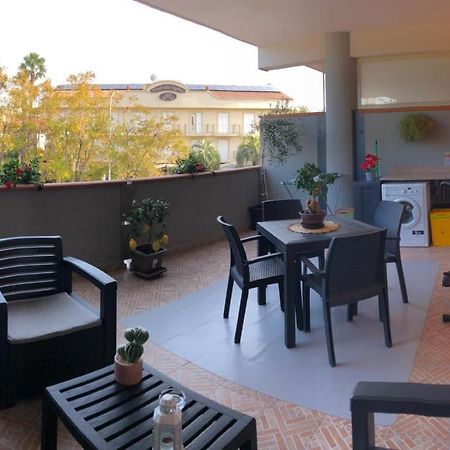Bella Recanati Apartment A Giardini Naxos Bagian luar foto